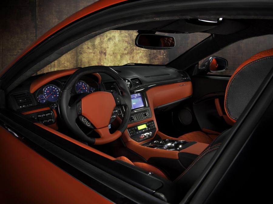  Maserati GranTurismo by Mansory 2010 года  (фото 27 из 36)